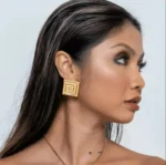 SPIRAL SQUARE GOLD EARRINGS - Image 7