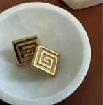 SPIRAL SQUARE GOLD EARRINGS - Image 6