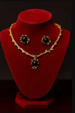 18K Gold-Plated Black Onyx Baroque Jewelry Set - Image 4