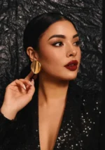 Hollow Curved Oversized Round Earrings - Image 3