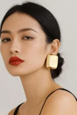 Luxury Oversized Vintage Block Earrings - Image 3